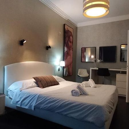 Casa Vacanze Felicita โรม ภายนอก รูปภาพ