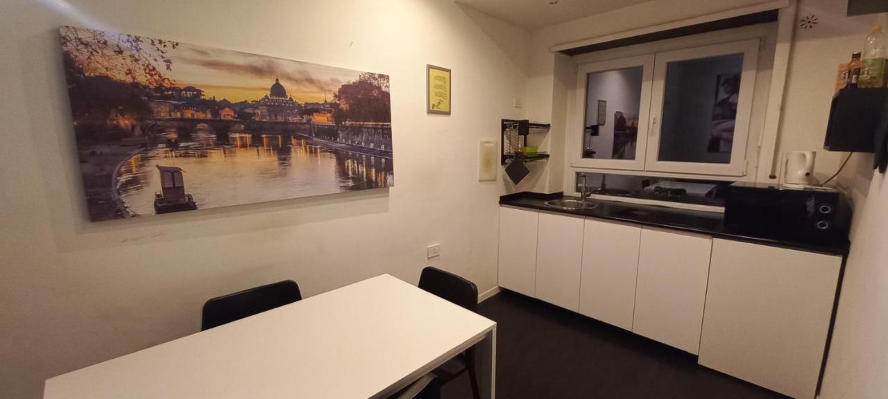 Casa Vacanze Felicita โรม ภายนอก รูปภาพ