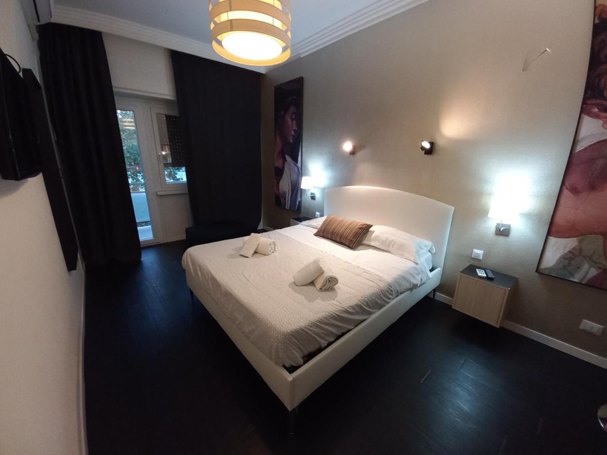 Casa Vacanze Felicita โรม ภายนอก รูปภาพ