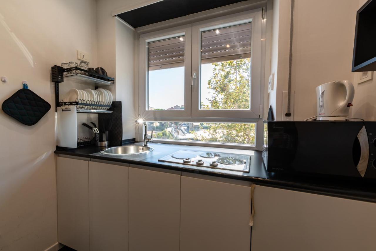 Casa Vacanze Felicita โรม ภายนอก รูปภาพ